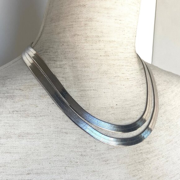 Milor Sterling Silver Italy Patterned Smooth Reversible Herringbone Chain 36" - Picture 4 of 16